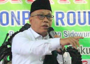 KH. Muhammad Zakki: Istri Yang ‘Mecucu’ Cemberut, Suami Cepet Mati
