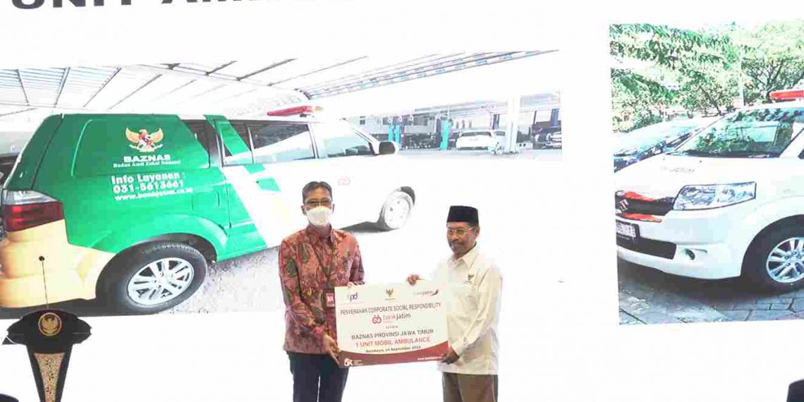 Peduli Baznas Jatim, Bank Jatim Serahkan CSR 1 Unit Mobil Ambulance