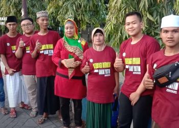 LAZ Mukmin Mandiri Bagikan 100 Nasi Kotak Kepada Dhuafa