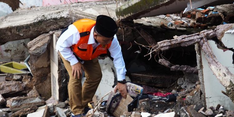 Pimpinan Baznas Jatim Menyisir Kondisi Gempa di Cianjur.