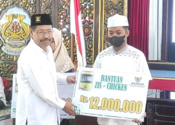 Usai Sampaikan Optimalisasi Pengumpulan ZIS, Baznas Jatim Salurkan Bantuan RTLH