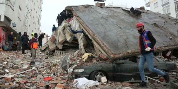 Gempa Mematikan 7.8 M Hantam Turki, Erdogan Sambat Kondisi Cuaca Ekstrem
