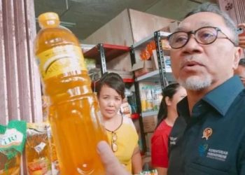 Beli MinyaKita Wajib Ber-KTP, Zulhas: Dilarang Memorong