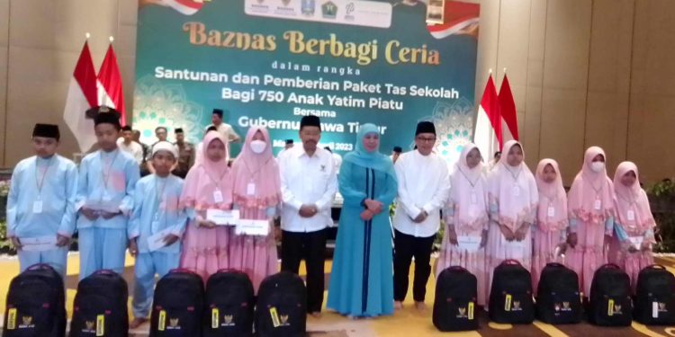 Baznas Jatim & Malang Santuni 750 Yatim Dhuafa, Ini Pesan Gubernur Khofifah