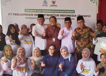 Berdayakan Mustahiq Melalui Toko Kelontong, Baznas Melaunching ZMart di Madiun