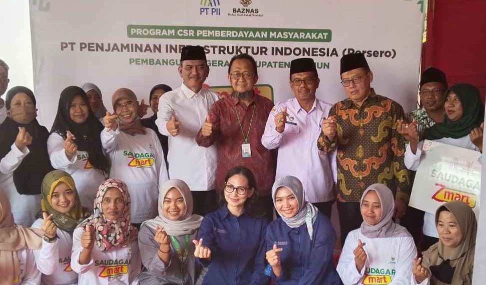 Berdayakan Mustahiq Melalui Toko Kelontong, Baznas Melaunching ZMart di Madiun