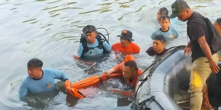 Dua Remaja Tewas Tenggelam Saat Tawuran di Jembatan Petekan