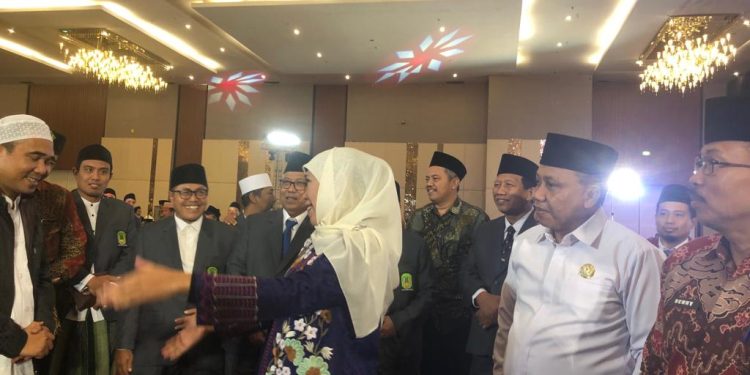 Khofifah Beri Kuliah Umum Penerima Beasiswa, Baznas Jatim: Amalan Bermakna