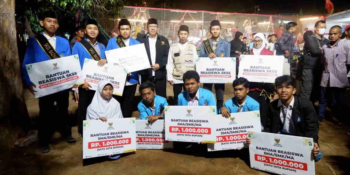 Giat Berbagi, Baznas Jatim Salurkan Beasiswa SKSS & SLTA di Kota Probolinggo