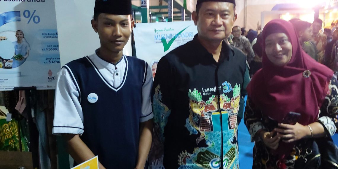 Pengembangan Digital Inovation, Yayasan Pesantren Mukmin Mandiri Waru Sidoarjo Buka Stand Aneka Produk Kopi Santri di Pameran OPOP EXPO 2023