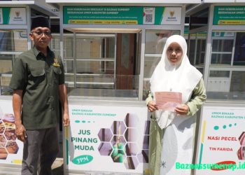 8 Buah Rombong Untuk Mustahik Pelaku UMKM.