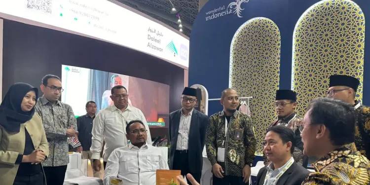 Menteri Agama Yaqut Cholil Qoumas mendorong produk halal Indonesia masuk pasar haji dunia.