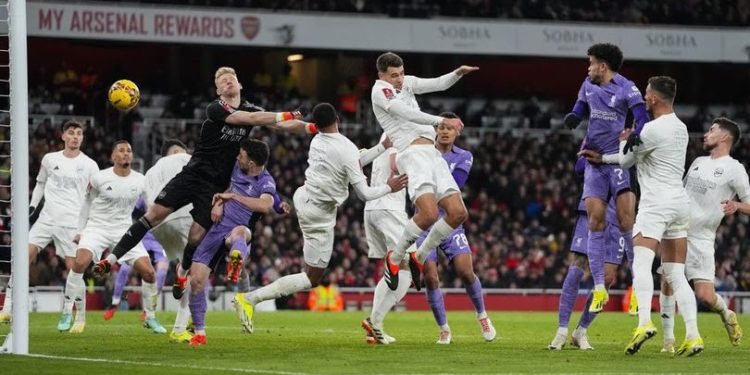 Liverpoll Tekuk Arsenal, 2 – 0