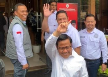 Anies dan Cak Imin Rapat Bareng Tim Hukum AMIN, Ada Apa???