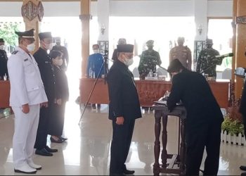 Bupati Ony Rotasi Puluhan Pejabat Pemkab Ngawi Untuk Regenerasi