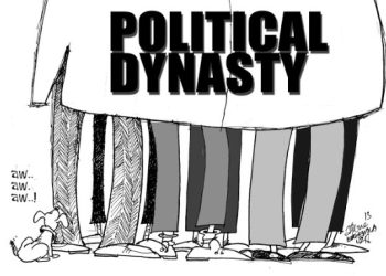 Massa Penolak Hasil Pilpres 2024 Sudah Padati Jalan Merdeka Barat Dengan Membentangkan Tulisan “Tolak Dinasti Politik”