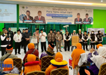 Pimpinan BAZNAS Jatim Sambut Kedatangan Jamaah Haji Kloter 17 Debarkasi Surabaya