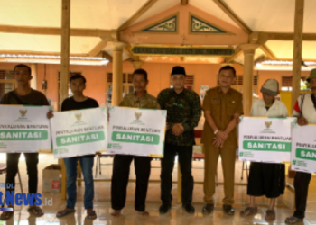 Puluhan Warga Terbantu Dengan Bantuan Sanitasi Oleh Baznas Tulungagung