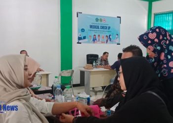 UNSURI Surabaya gelar sunat massal dan cek kesehatan gratis dalam rangka HUT RI ke 79 berhasil dengan lancar
