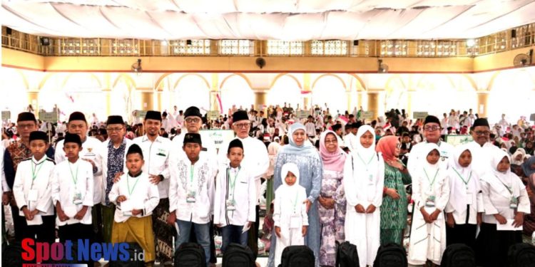 Baznas Jatim santuni anak Yatim Sebanyak 1446 di Jombang
