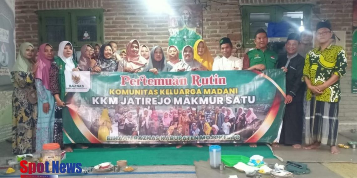 Kelompok Keluarga Madani (KKM) binaan Baznas terus menjalin kebersamaan melalui pertemuan rutin setiap bulan.