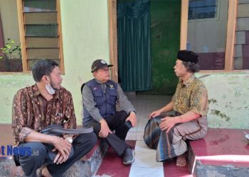 Dhuafa dan Sebatang Kara, Mbah Chamim Terima Bantuan dari BAZNAS Jatim