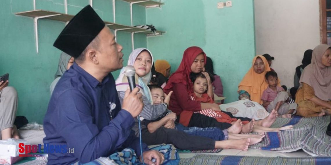 Baznas Kabupaten Mojokerto Bantu Pengobatan Terapi Penyandang Disabilitas di Kemlagi