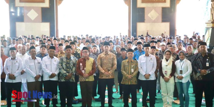 Bantu 1.120 Imam Mushola, Prof. Ali Maschan Apresiasi Sinergi Pemkab dan BAZNAS Tuban