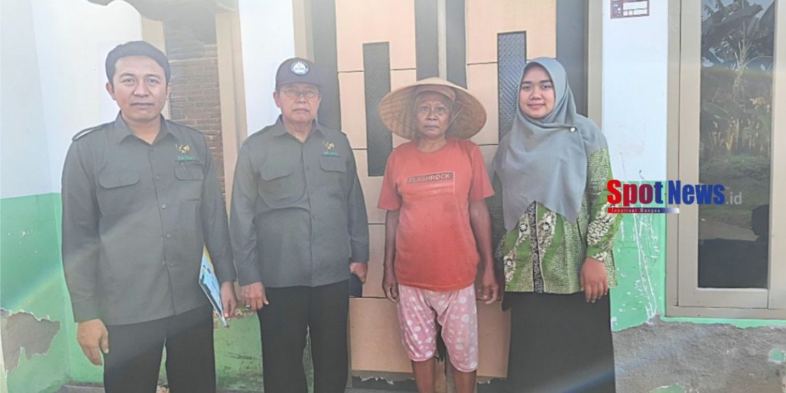 Dibantu BAZNAS Jatim dan Banyuwangi, Ibu Dwi Kini Miliki Rumah Layak Huni