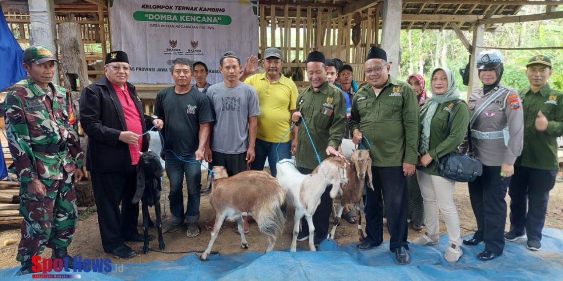 BAZNAS Kab. Ponorogo berhasil berikan bantuan ternak 30 ekor kambing di Wotan, Kec. Pulung.