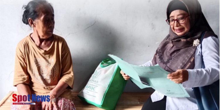 BAZNAS Kabupaten Nganjuk Wujudkan Hidup Sehat dengan Bantuan Jamban untuk Ibu Bibit di Desa Juwet