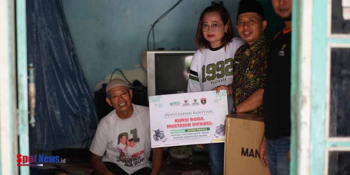BAZNAS Ngawi Salurkan Alat Bantu Bagi Lansia yang Mengalami Kesulitan Berjalan