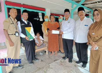 BAZNAS Banyuwangi Salurkan Bantuan Pemenuhan Nutrisi dan Pemulihan Gizi untuk Vita Aura Septia