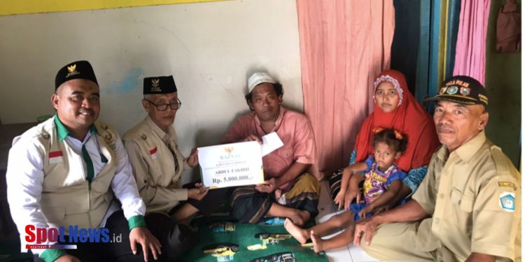 Penyandang Disabilitas dari Lamongan Terima Bantuan dari BAZNAS, Jelang Hari Pahlawan