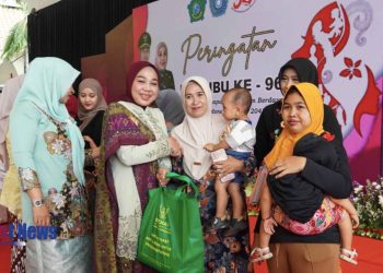 Baznas Sidoarjo Berikan Sentuhan Kepedulian di Peringatan Hari Ibu ke-96 dengan Bantuan PMT dan Santunan Anak Yatim