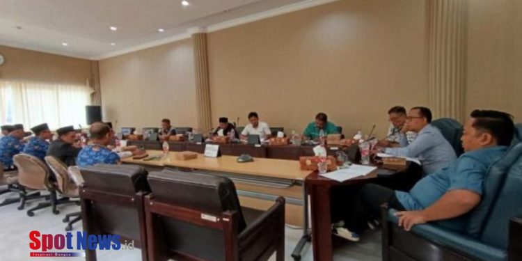 Program Satu Keluarga Satu Sarjana (SKSS) Baznas Jadi Perdebatan di RDP DPRD Kota Probolinggo