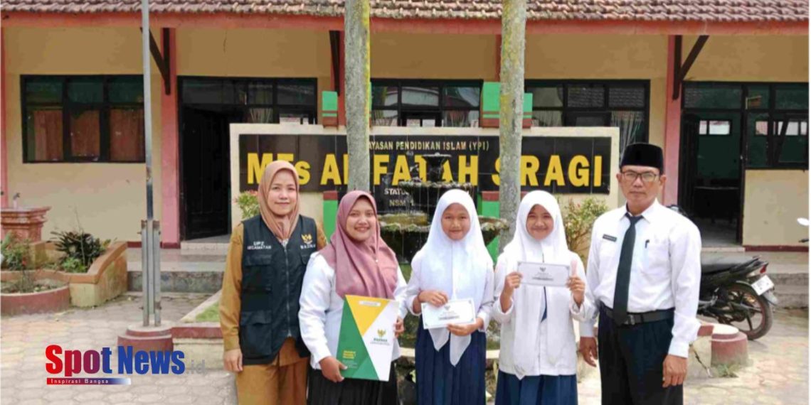 Tasya Khaila Tabina, Siswa MTs Alfatah Sragi Terus Semangat dalam Pendidikan, Dibantu BAZNAS Banyuwangi