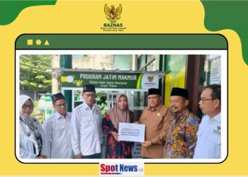 Kyai Ahsanul Haq WAKA II Baznas Jatim Pandu Langsung Pendistribusian Bantuan Rombong Pelaku UMKM