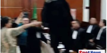 Buntut Arogansi Firdaus Oiwobo Pada Sidang, KAI Pecat Dari Keanggotaan Organisasi.