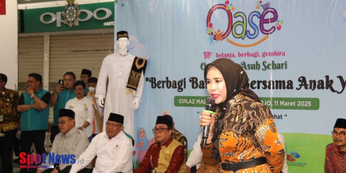 Cahaya Zakat dalam Keceriaan Anak Yatim Piatu Bersama Wakil bupati  Hj. Mimik Idayana