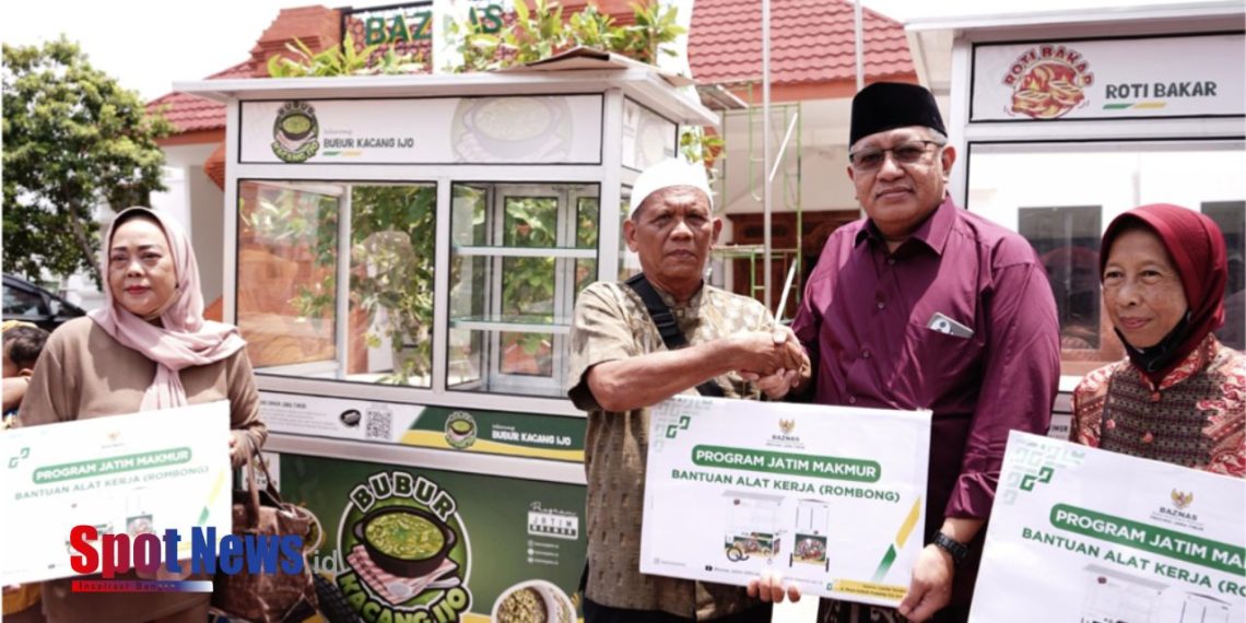 Dukung UMKM, BAZNAS Jatim Salurkan 10 Unit Rombong kepada Mustahik