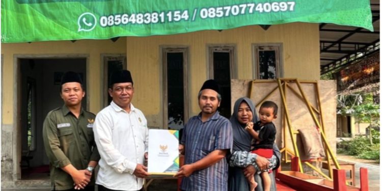 BAZNAS Kabupaten Kediri Salurkan Bantuan Sarana Belajar untuk Madrasah di Pedesaan