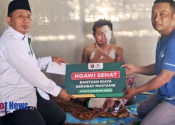 BAZNAS Kabupaten Ngawi Salurkan Bantuan Biaya Pengobatan untuk Korban Kecelakaan Kerja