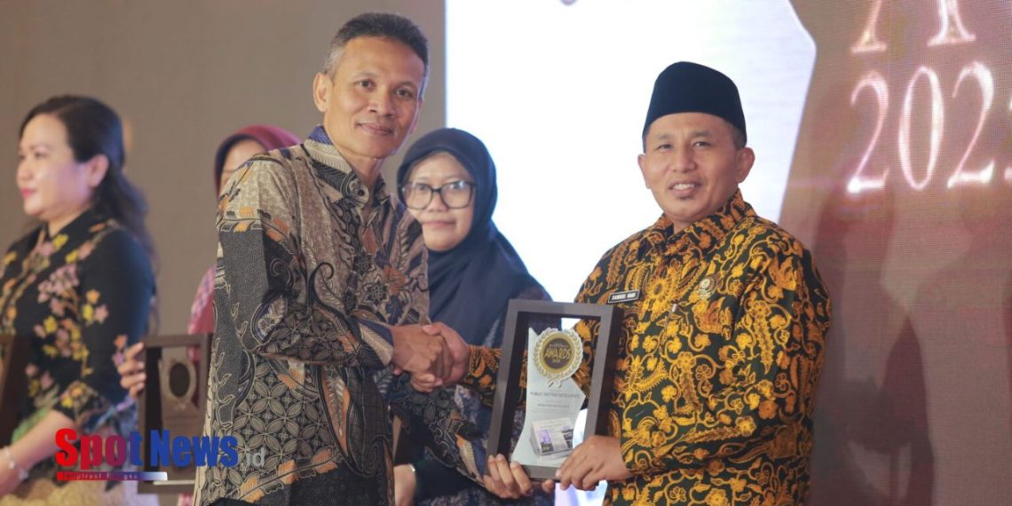 BAZNAS Ngawi Raih Radar Madiun Award 2025 Kategori Public Sector Excellent