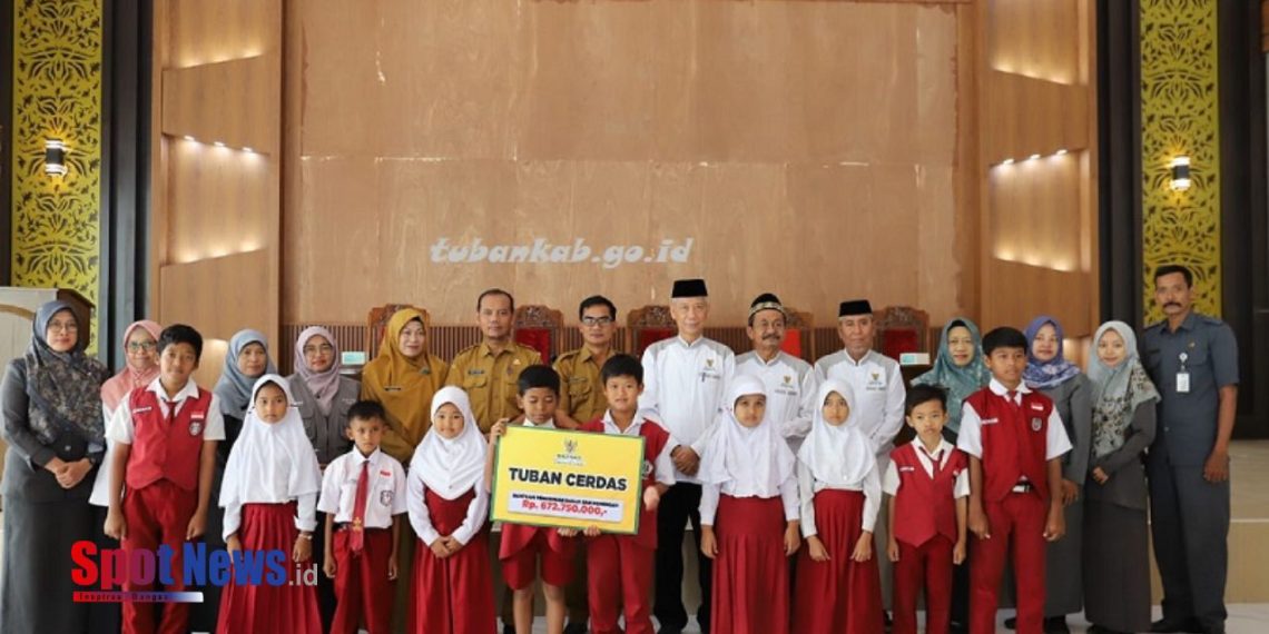 Pemkab Tuban dan Baznas Salurkan Bantuan Pendidikan untuk 2.691 Siswa Lewat Program “Tuban Cerdas”