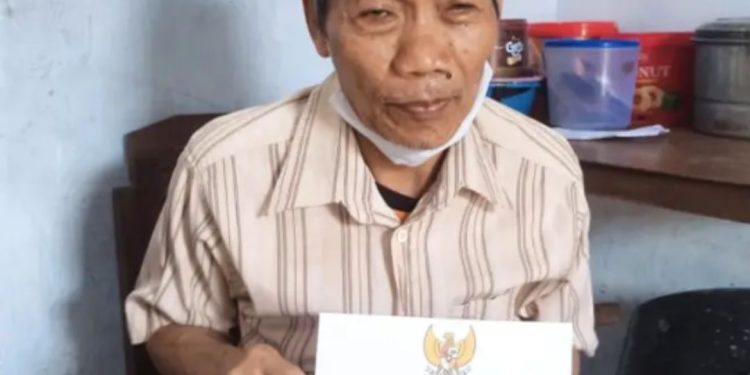 BAZNAS Kabupaten Kediri Salurkan Bantuan untuk Lansia Tunanetra, Wujud Nyata Kepedulian melalui Program “Kediri Peduli”