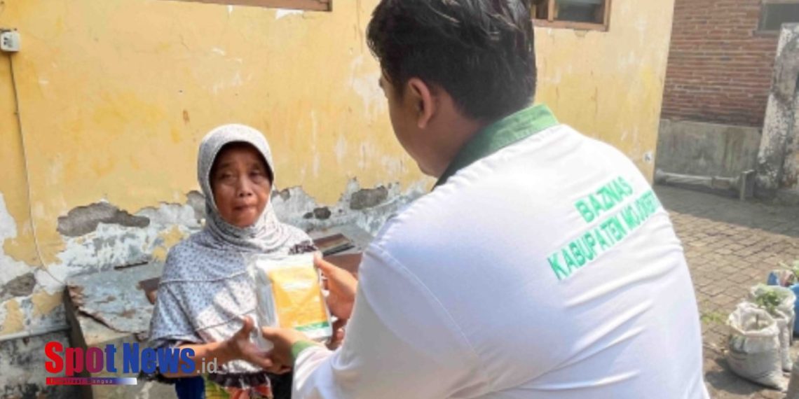 BAZNAS Kabupaten Mojokerto Salurkan Daging Dam dari BAZNAS RI untuk Warga Sumolawang