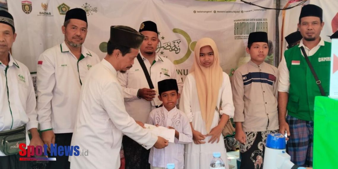 Baznas Ngawi dan LAZISNU Santuni 500 Anak Yatim Santri di Puncak Hari Santri Nasional 2025