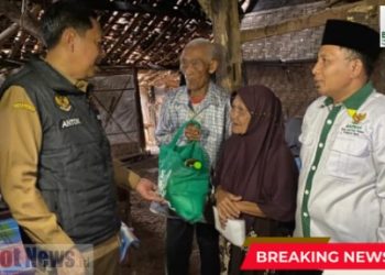 Rumah Warga Rusak Diterjang Badai, Baznas dan Pemkab Ngawi Salurkan Bantuan