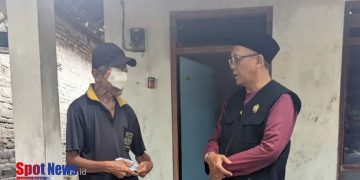 BAZNAS Kabupaten Kediri dan Dinas Sosial Salurkan Bantuan Berobat untuk Warga Tugurejo Penderita Tumor Mata